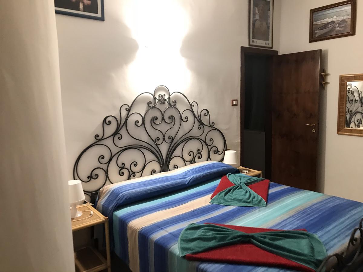 Casa Elvira Bed and Breakfast Isola Di Capo Rizzuto Exterior foto