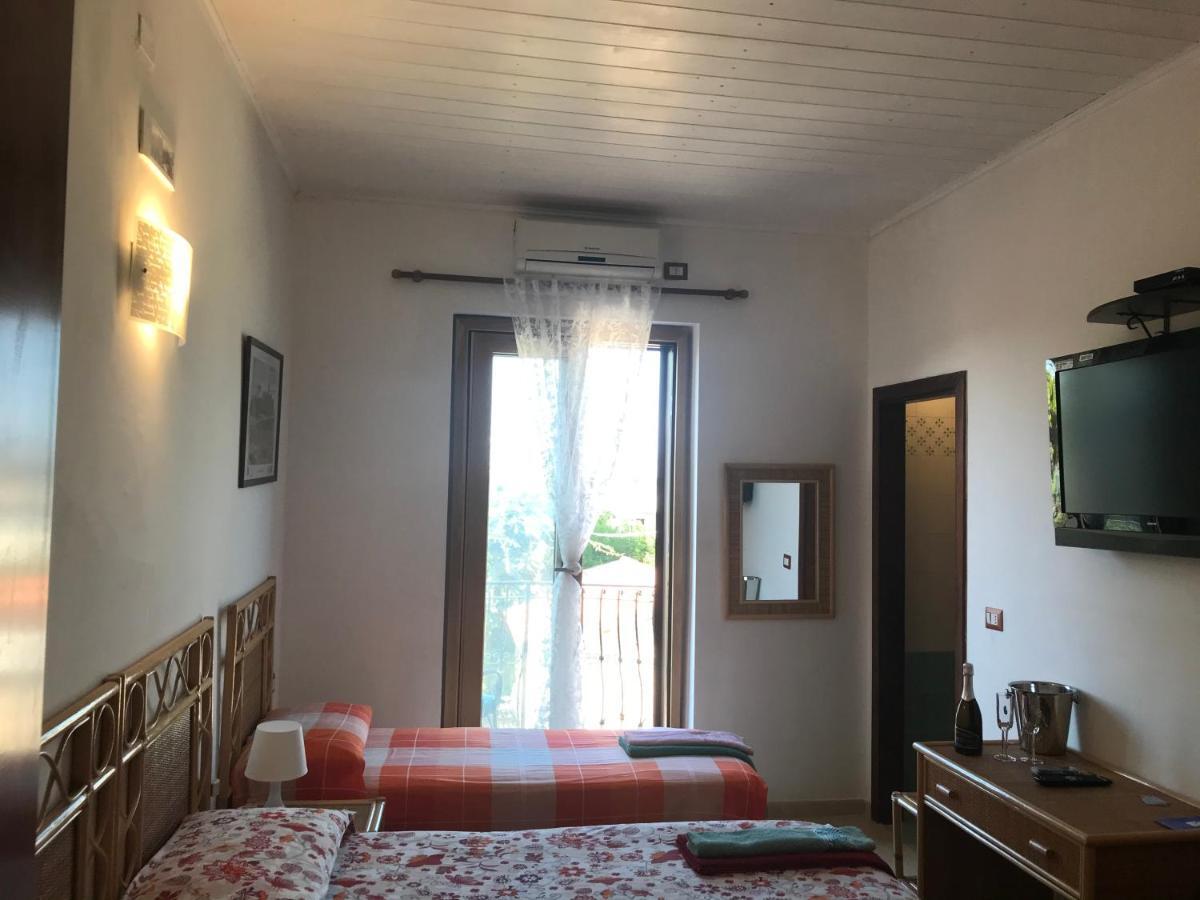 Casa Elvira Bed and Breakfast Isola Di Capo Rizzuto Exterior foto